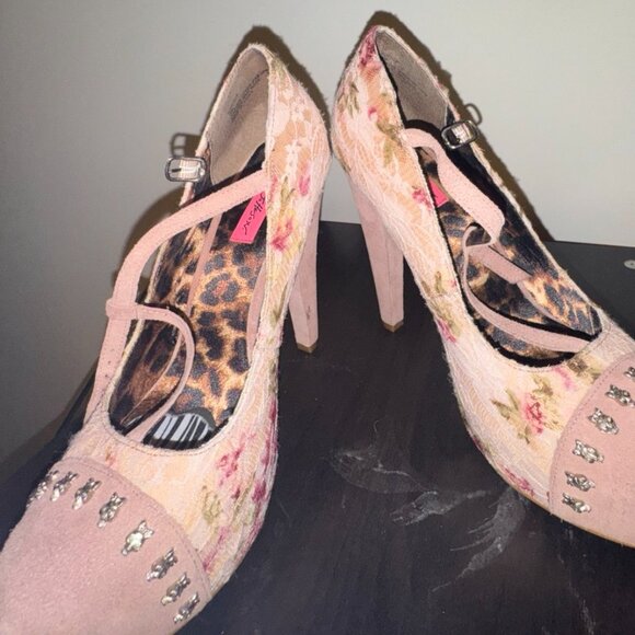 Vintage Betsey Johnson MORTICIA Floral lace pump size 10 - Picture 3 of 9